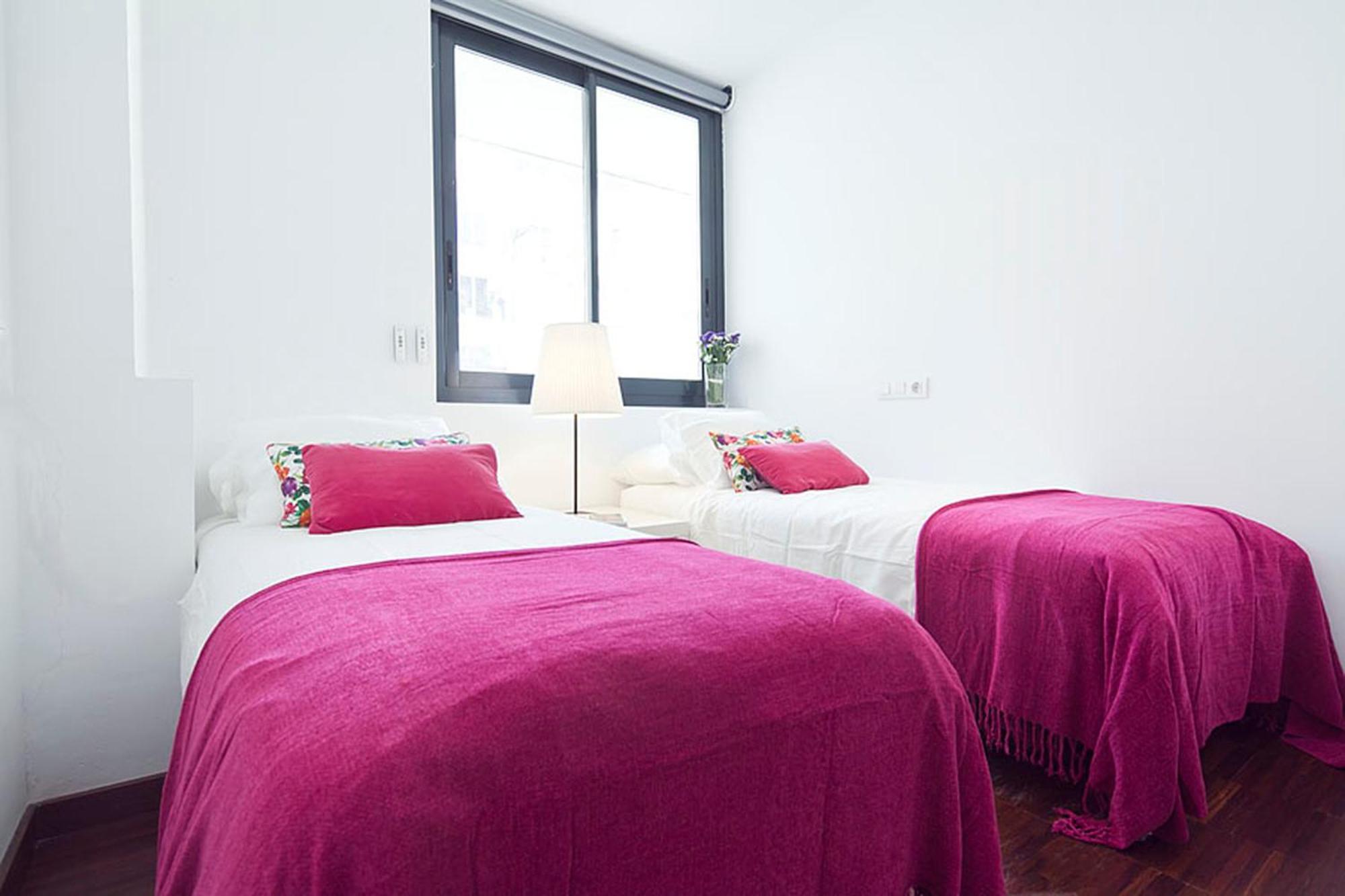 Apartment Barcelona Rentals - Private Pool And Garden Center Phòng bức ảnh